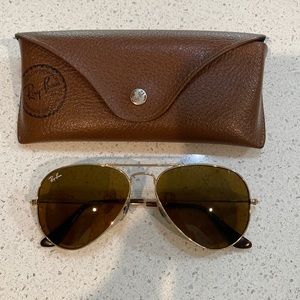 Small Rayban Aviator RB3025, Gold with Case